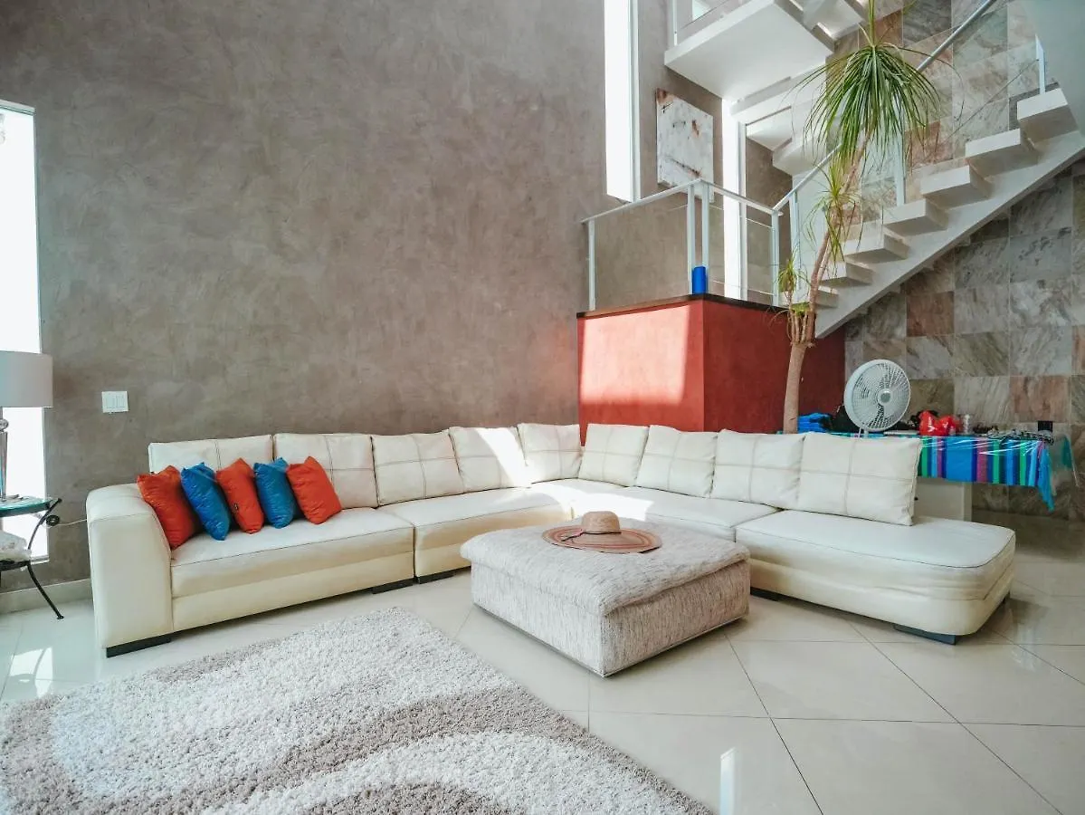 Spacious Luxury Home Cancun Holiday home