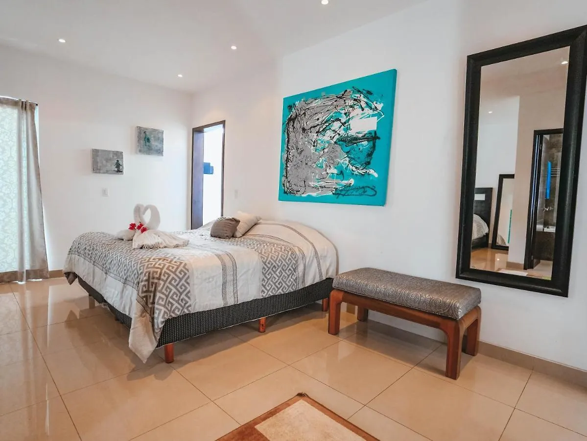 Spacious Luxury Home Cancun Holiday home